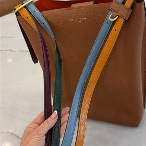 Tory Burch Perry Fine Leather Tote - Picture 3 of 16